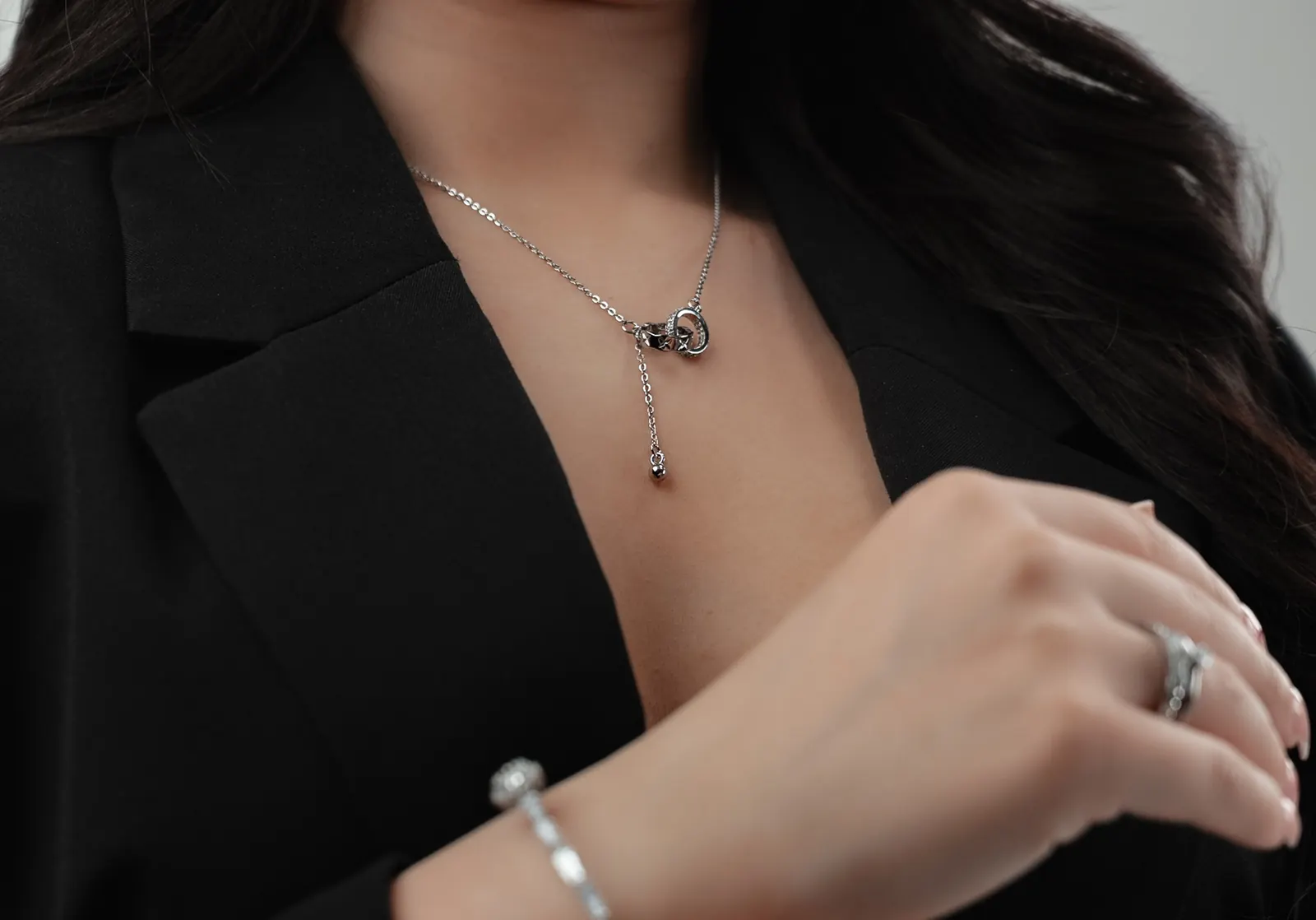 Luna Halsband